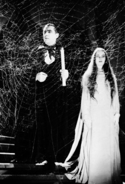 vixensandmonsters:  Mark of the Vampire (1935)