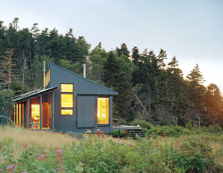 tinyhousesgalore:  The Porter Cottage, a