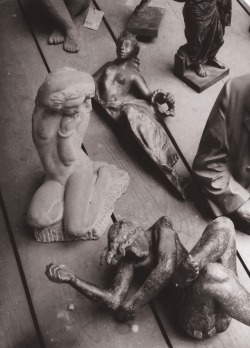 kafkasapartment: STATUES, UNDATED. Jaromir