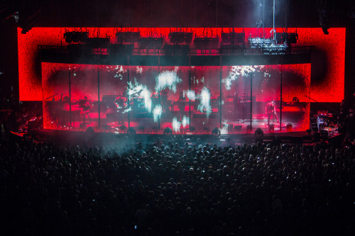 nineinchnails:  Nine Inch Nails: Tension 2013. On tour now. Photos by Rob Sheridan.  SE VIENE! PARA 