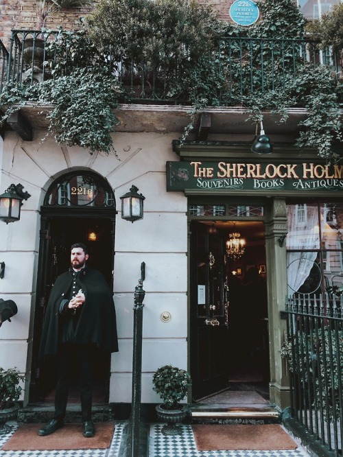 221B Baker Street