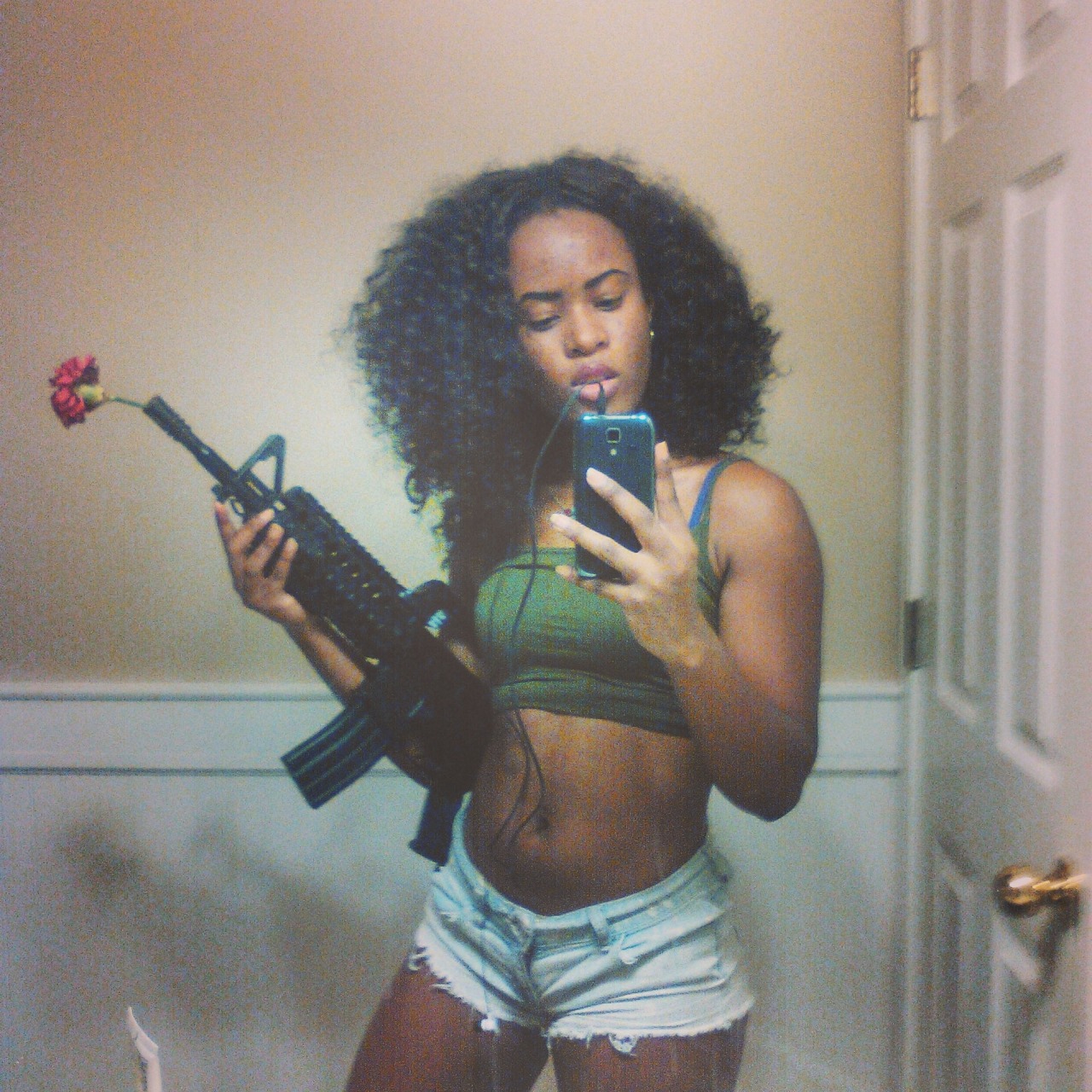 thai-red-curry:  berettascottking:  Happy blackout from my militant ass  Hell yes