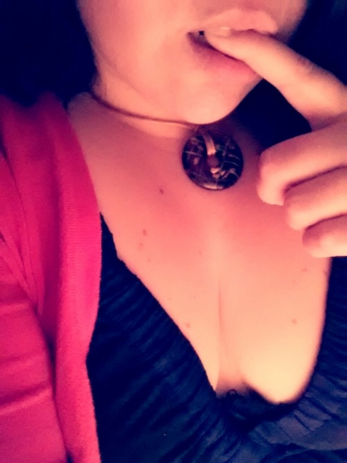 mr-mrs-insatiable:  I was tagged by the lovely and sweet gabriellacalmdown to post 6 pictures of myself that make me feel beautiful, so I picked a bunch that I liked and had Mr choose 6 of them. Hope you like them too! :D