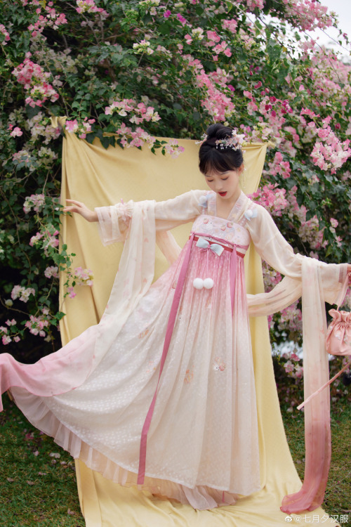 hanfugallery:chinese hanfu by 七月兮