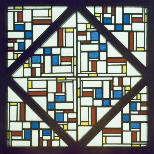 Theo van Doesburg, Compositie III, 1917, Glas-in-Lood, uitgevoerd door Vennoootschap Crabeth, Den Ha