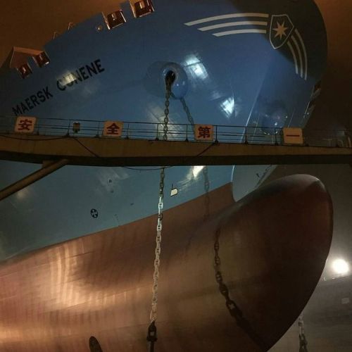 shipsandseasworldwide:Maersk Cunene at her first dry dock at Qingdao Beihai Shipyard sent to us by @