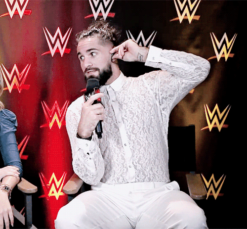 jonmoxleys:“That’s some sort of wink. That’s some sort of wink…” (x) #uhmm#wh*re#seth rollins