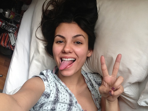 free-celebrity-porn:   Victoria Justice Leaked Nude Selfies 
