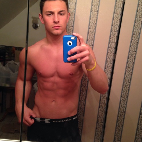 teensbodybuilding:  My friend Kyle is trying to get into fitness modeling and wanted me to send out some of his photos!