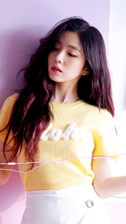 Red Velvet Irene ‘Nuovo’ Lockscreens