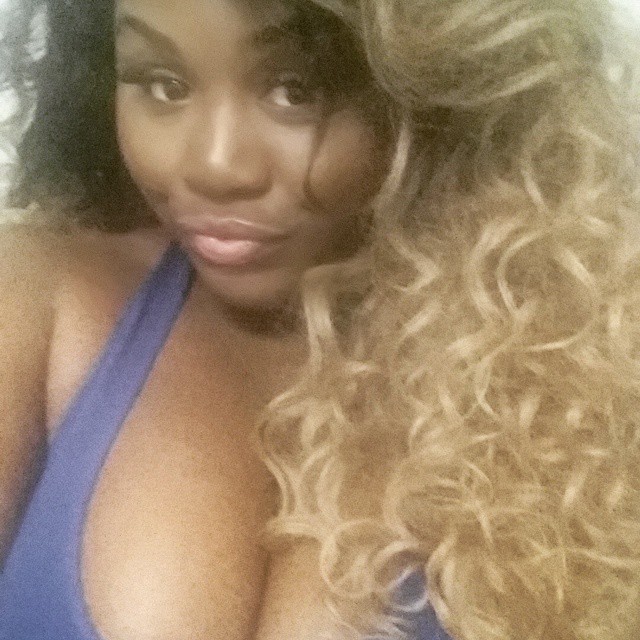 ratedthickent:  @miss_applebum