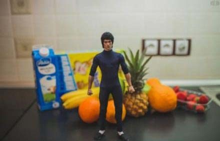kungfutaichworld:  Bruce lee lives with me in my heart and in my life. He helps