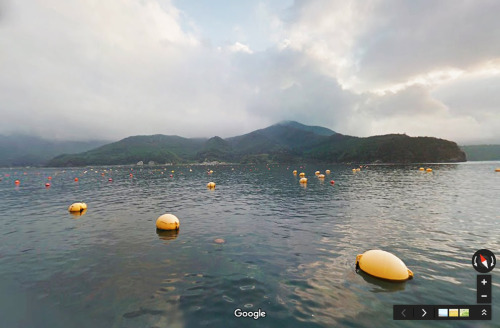 knivesinviolet:  oessa:  Ogatsu Bay, Japan  38.5073843,141.4883938  [link] They look like lemons.  L