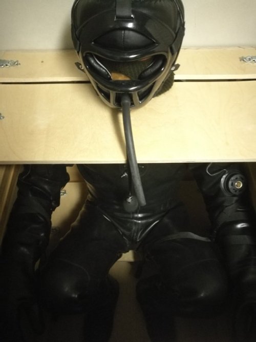 whipman-andy: hockeyjockfin:  Here we go again. Two latex suits, three sets of latex gloves, drysuit, latex hood, ski mask, boxing helmet, gag… And in the box I go. This time I only had to sit there for about two hours, but that sure was warm two hours.