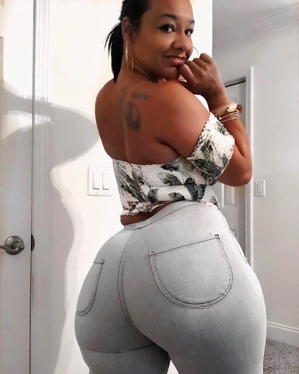 turntup69:  Ass-sets !!