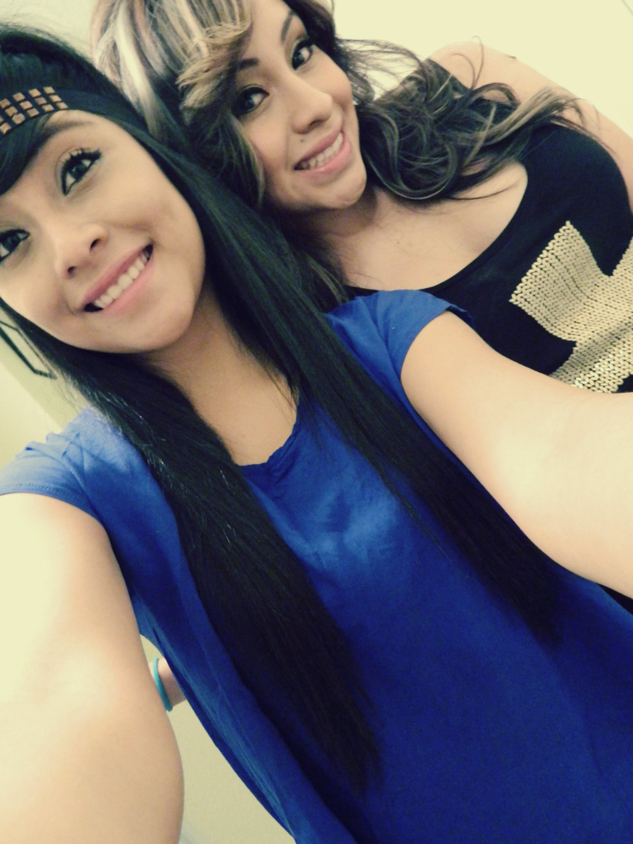   valeebabee Follow ♥ http://badfemalesandcuties.tumblr.com/   
