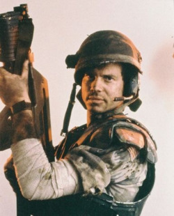 theactioneer:Bill Paxton in Aliens (1986)