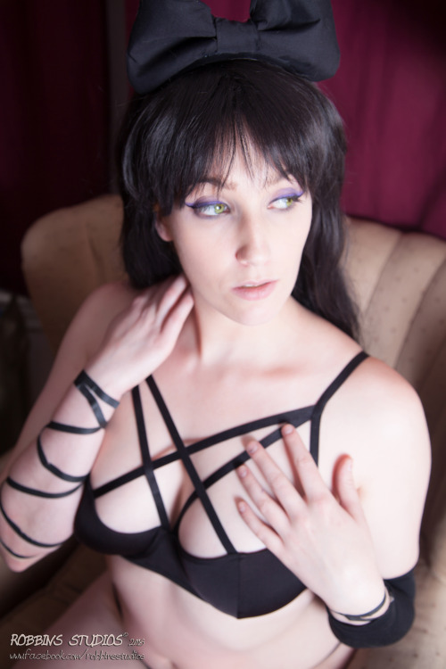 Every not safe for work set that I have ever shot that I have the rights to sell are up in my store! I’m doing this until January 10th!http://microkitty.storenvy.com/collectio…/1369334-photo-setsuse code “10off” for 10% off any purchase