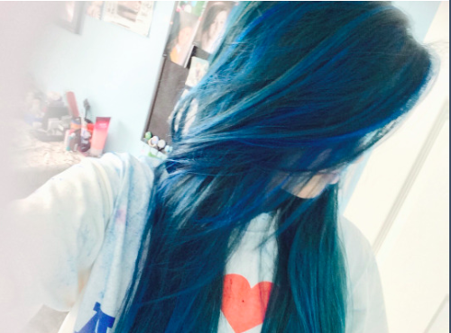 dyecrxzy: blue with hints of teal and green &lt;3