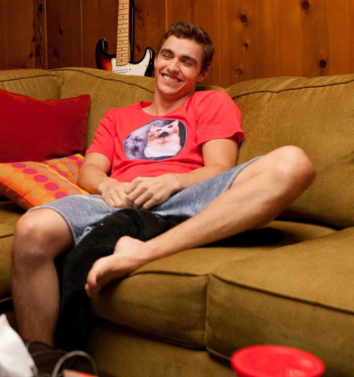 giantxxx2:  Dave Franco ;)