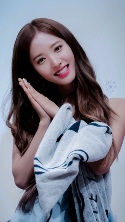 『BONA』saved? reblog or like© fantaken owners