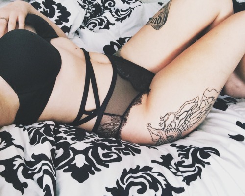 clovehopeful:  these underwear give me life. 