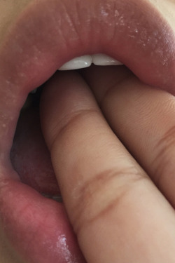 throatfucked:  My mouth is my cunt. My throat