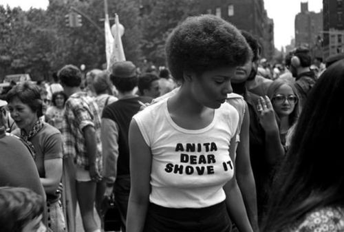 “ANITA DEAR SHOVE IT,” Christopher Street Liberation Day, New York City, June 26, 1977. Photo © Hank