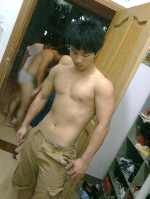 Porn Pics yumyumasianhunks:  yum yum Asian hunks. check