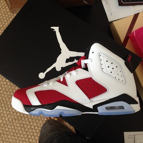 phuckindope:  Jordan Carmine 6s 