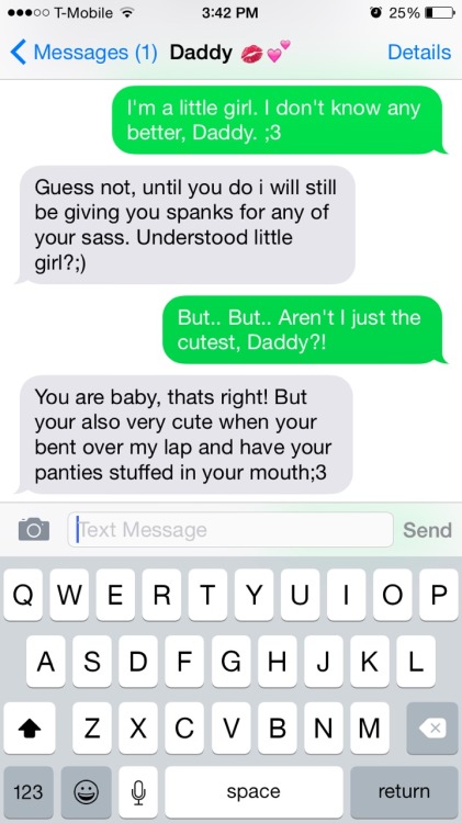 mymarinemakesmescream-oorah:  He makes me tingle… 💕