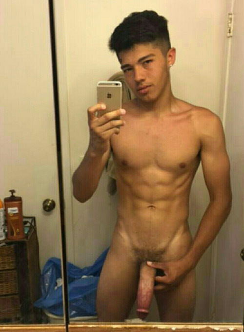 str8boysblog:  More STRAIGHT BOYS Here :P FOLLOW!