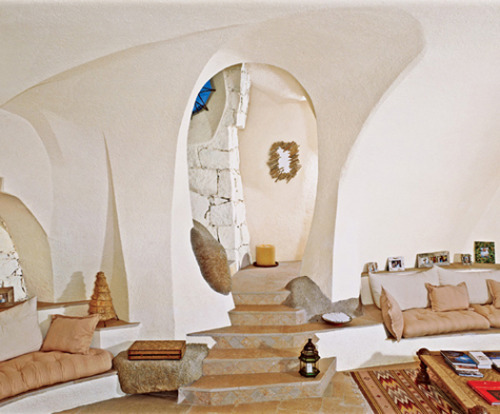 Sculpted House on the Island of Cavallo