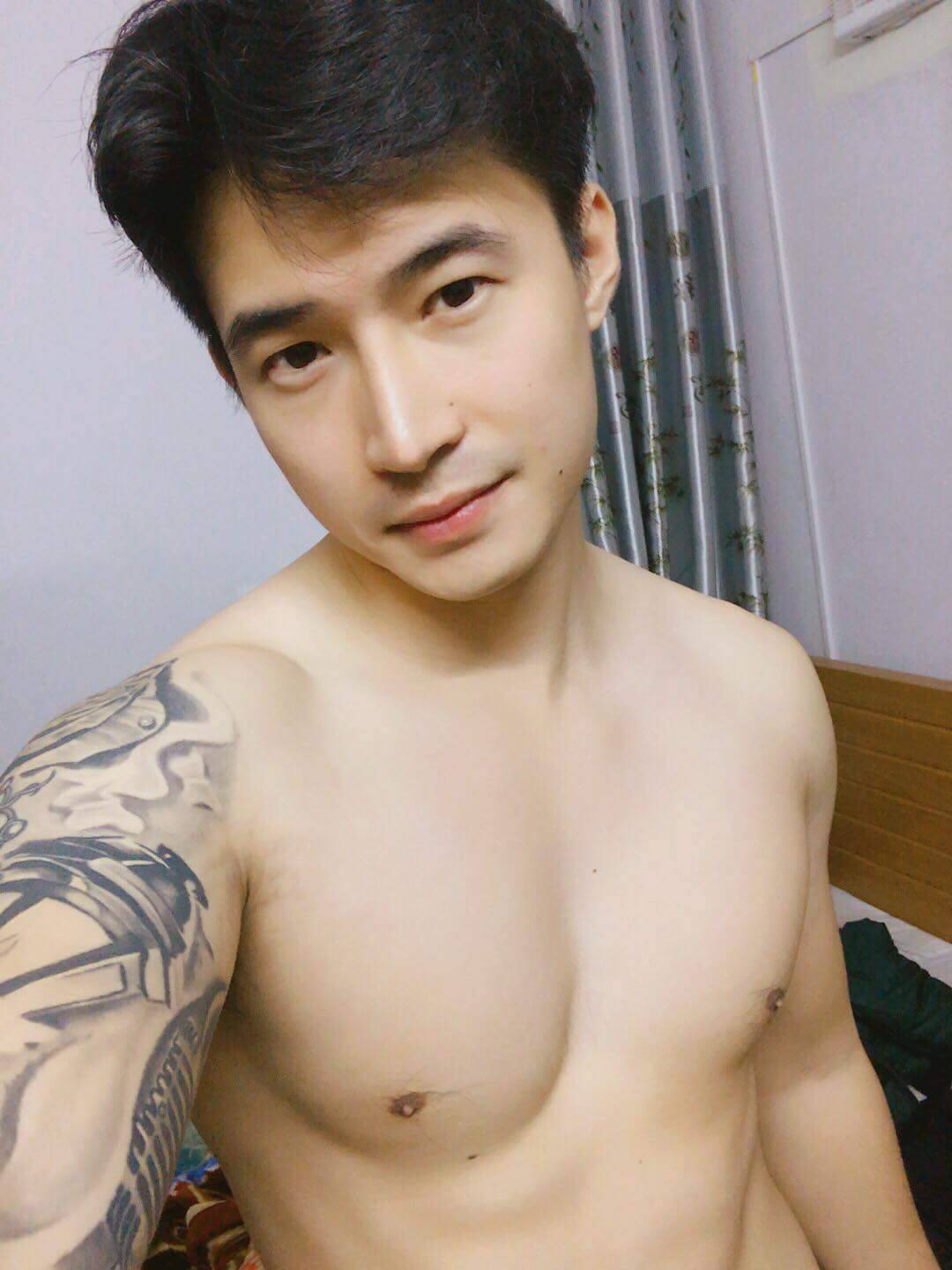 vietmalebeauty:  aznboysparadise:  IG: kienhip  Kien Duy Nguyen