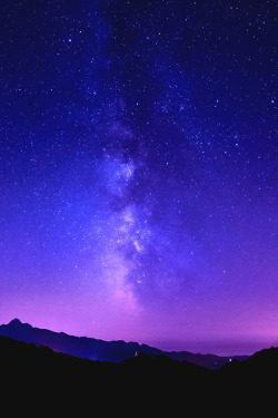 italian-luxury:Milky Way, Tuscan Valley |