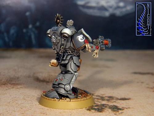 The Carcharodon Primaris Lieutenant. I planned to keep this miniature for myself, since all my previ