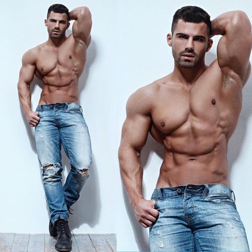 malefeed:   r_dawidoff: Ph @pavel_lepikhin [x] #r_dawidoff 
