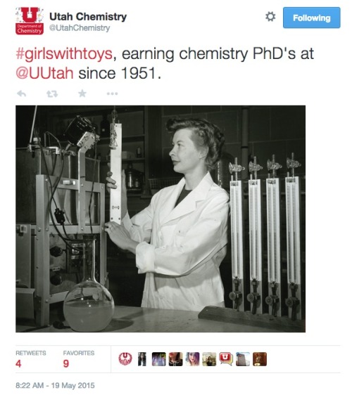 salish-sea-selkie:shychemist:#GirlsWithToys hashtag - part 35What is this hashtag about? In short: t