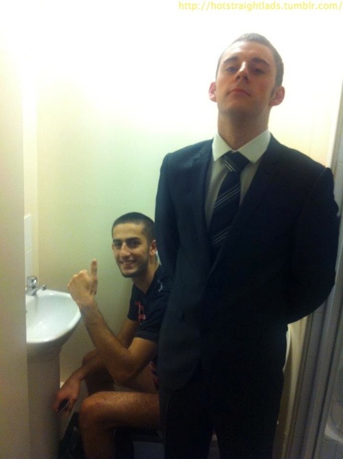 gaytoilet:  Look more at http://bit.ly/Zq7zNv