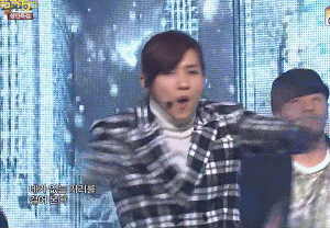 kaori-hayashi:  b1a4 @ ‘tried to walk’ live stages 12/? 