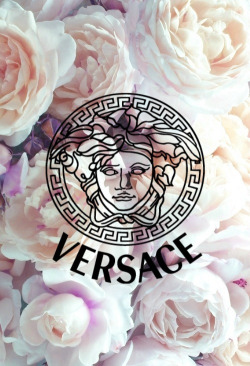 maheliy:  Versace