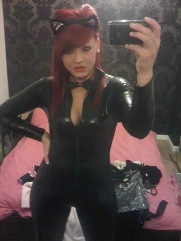 britishgirlsgonewild:  Bradford girl:  Sweet bradford pussy