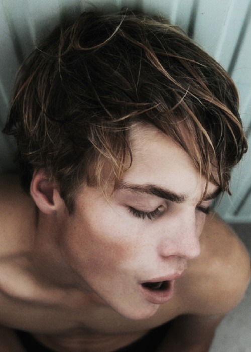  Daniel Den HollanderGIF by Sabas Wonder Men @ Ulla Models. Photographed by Mark Uyl 