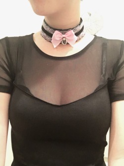 kagepoopoo:  Bought a new dress from H&amp;M that looks great with the collar. @kittensplaypenshop &gt; vo)/ it’s very cute! 