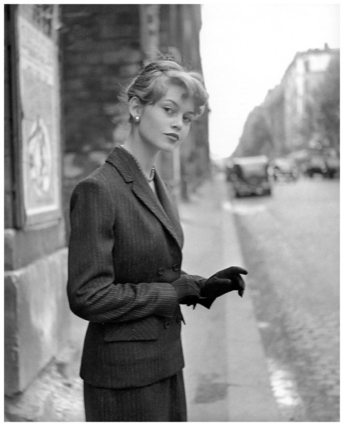 talesfromweirdland:A young Brigitte Bardot in Paris in 1956.