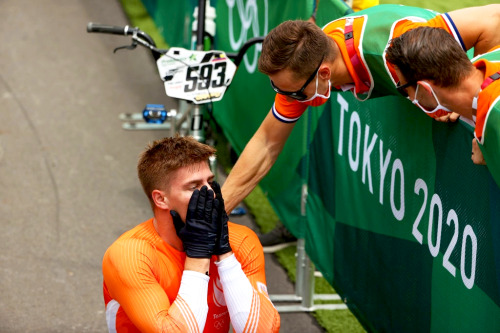 dutch-nt:Niek Kimmann of Team Netherlands celebrates winning the gold medal during the Men’s BMX fin