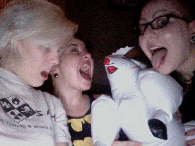 freshiejuice:  anastassiabear:  That one time London Andrews, Freshie Juice, and
