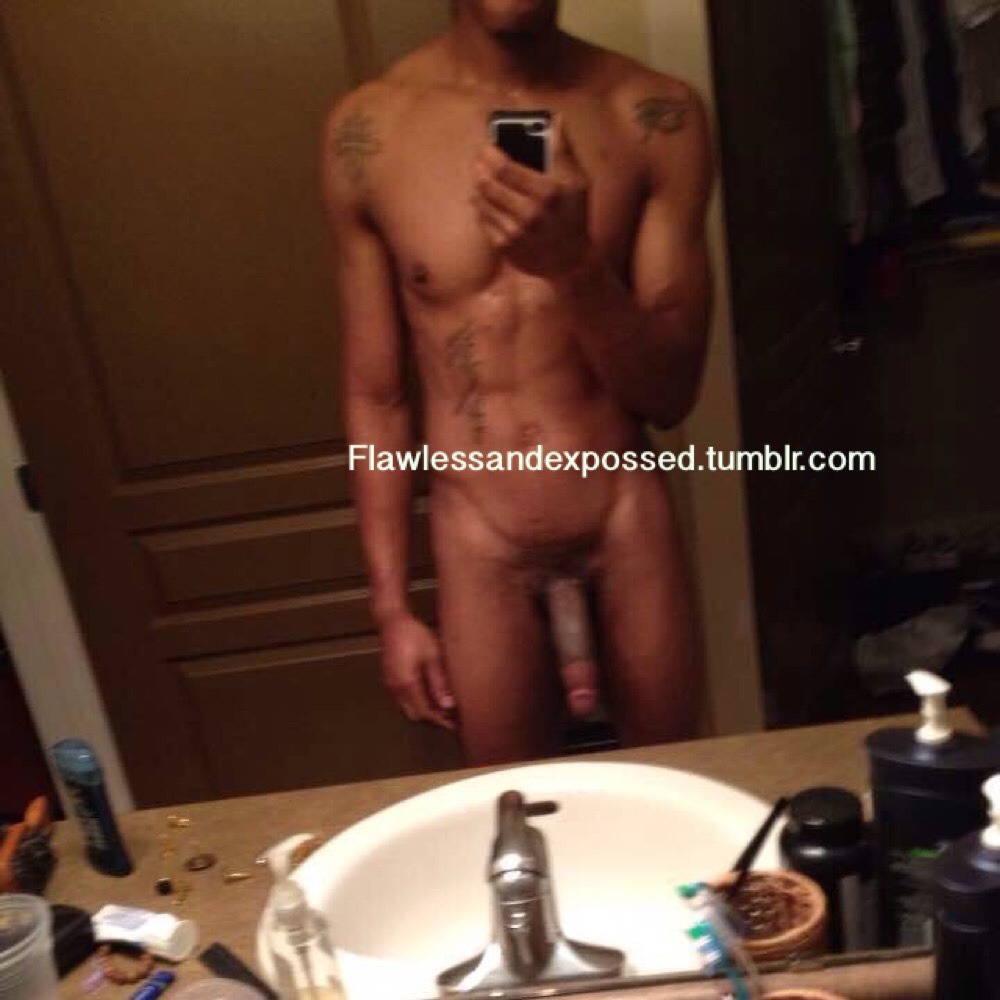 flawlessandexpossed:www.flawlessandexpossed.tumblr.com  # 5  Big Mandingo 