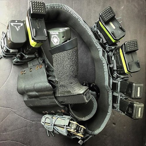 @boresightsolutions setup on the @highspeedgear slim grip battle belt. That wolf grey though&hel