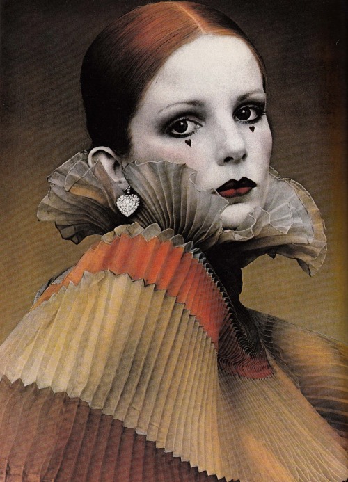 coeurvert: Beauty Study by James Wedge. Scanned from Painted Ladies: Art of Hand Colouring in Photog